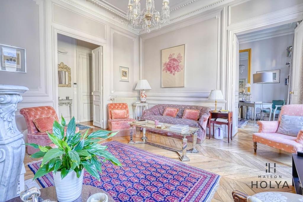 Le Collectionneur - Aux Invalides - 256c Parijs